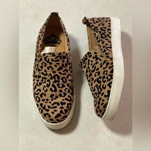 Fergalicious by Fergie Women's Shortly Slip-ons Loafer Size 8 M